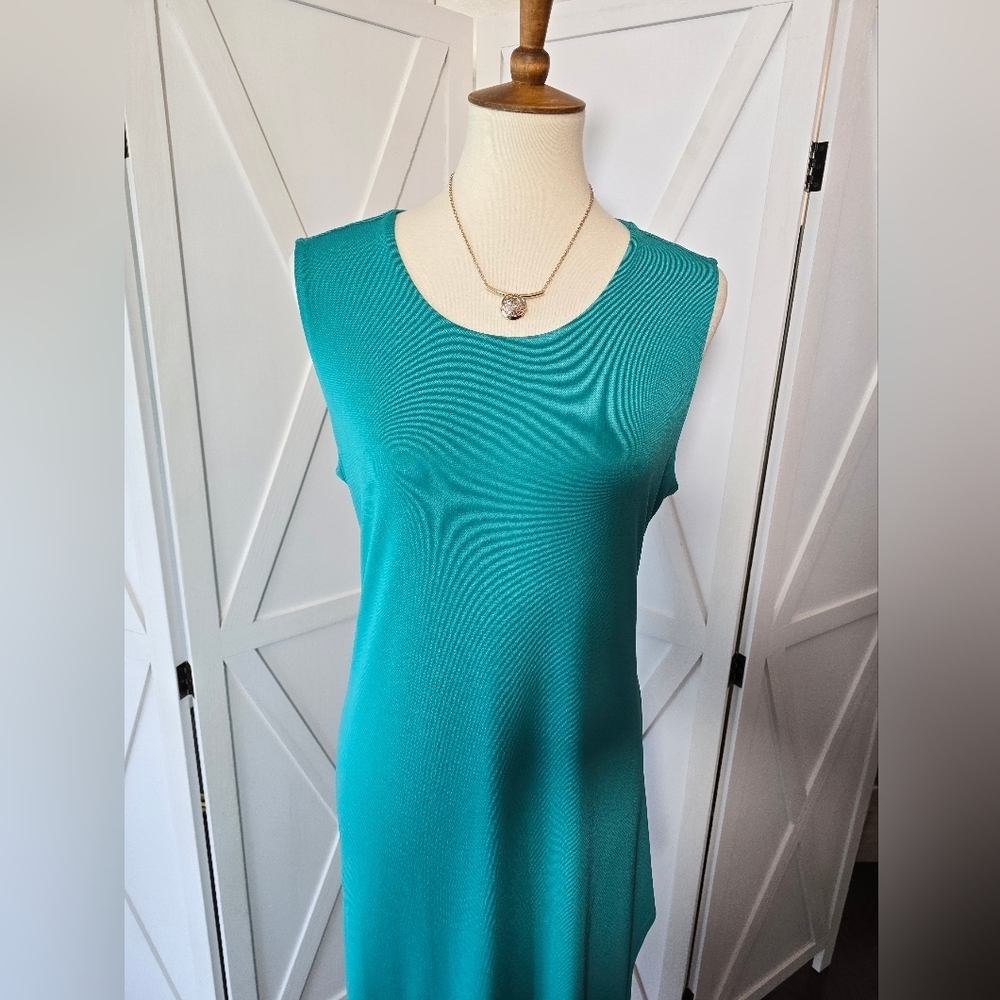 Alfani Tulip Hem Front Sleeveless Dress In Green - Picture 2 of 9